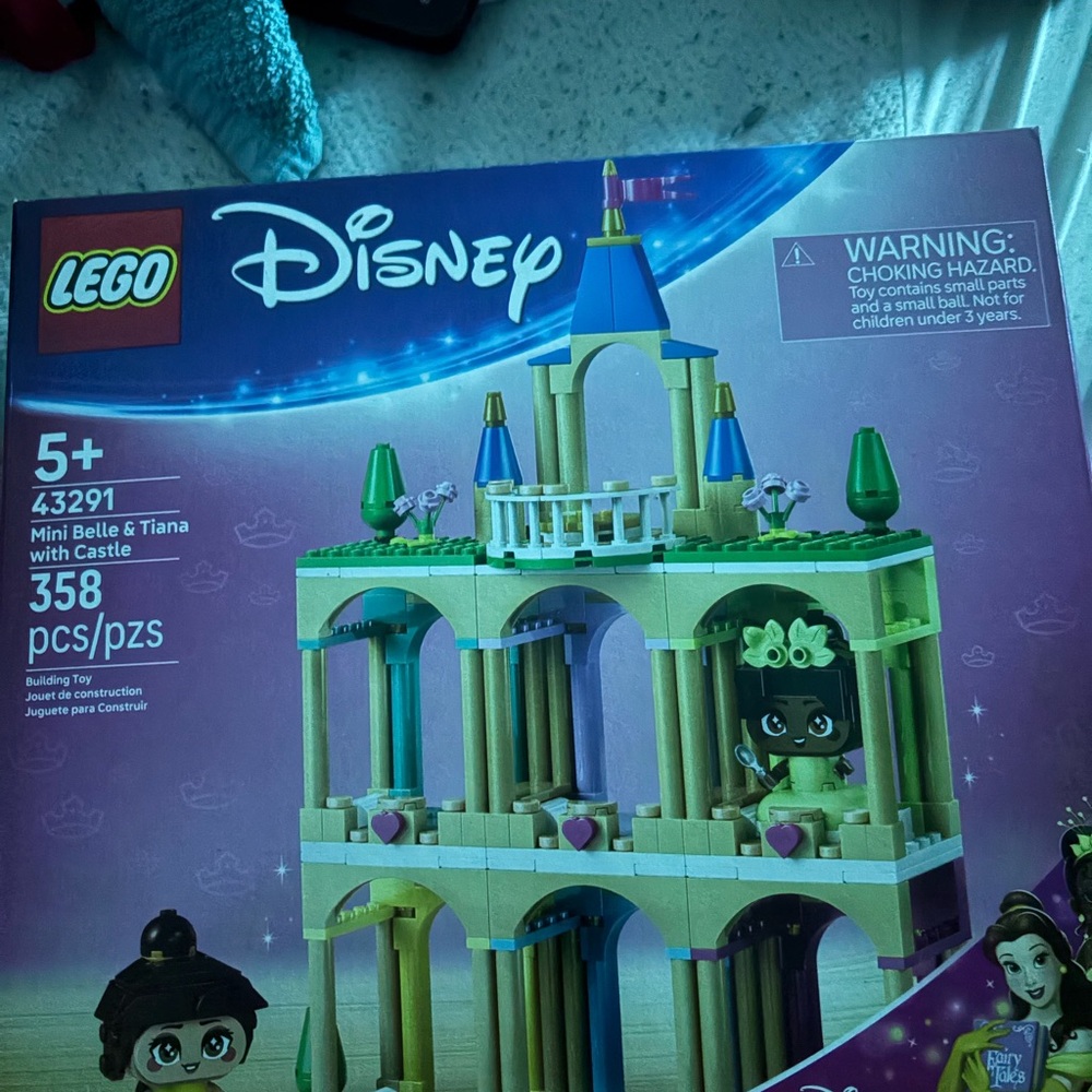 LEGO Disney Princess Castle Set with Green and Blue - Picture 2 of 8